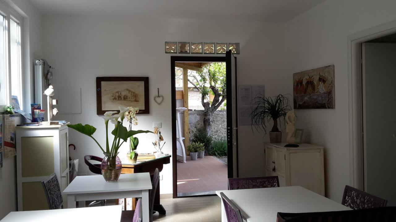 B&B Ai Tre Archi Споторно Екстериор снимка