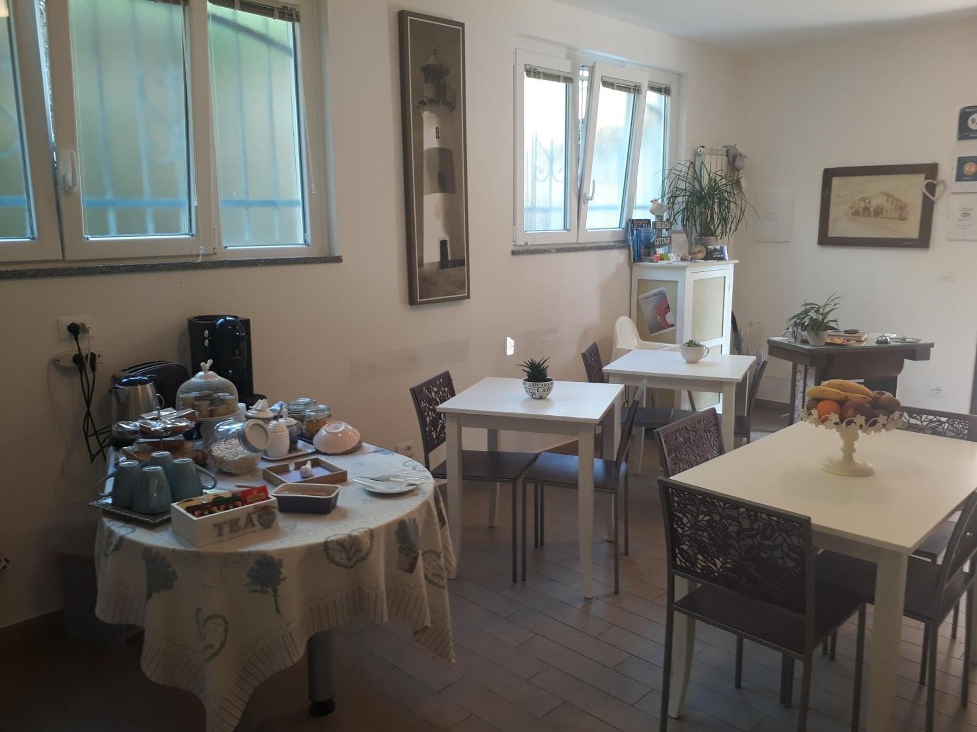 B&B Ai Tre Archi Споторно Екстериор снимка
