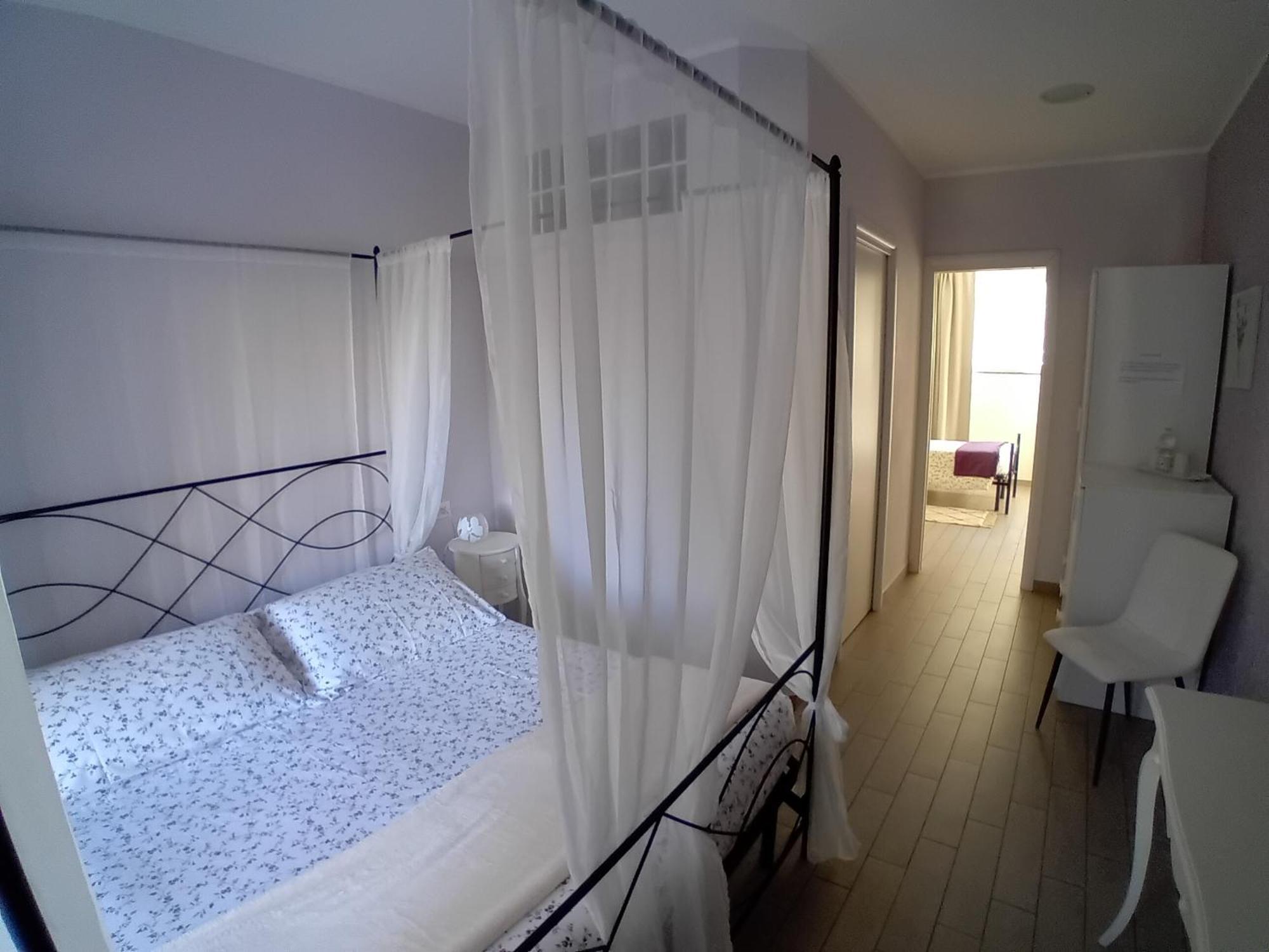 B&B Ai Tre Archi Споторно Екстериор снимка