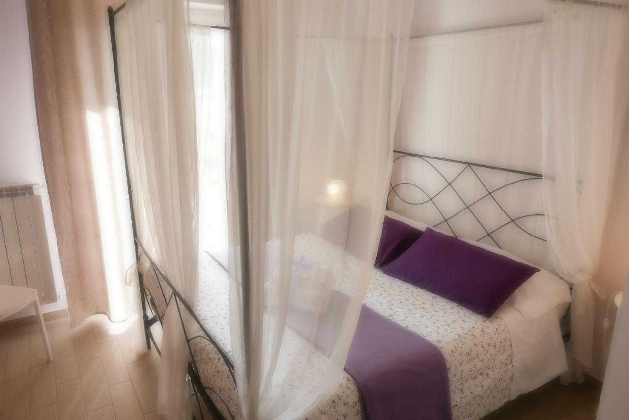 B&B Ai Tre Archi Споторно Екстериор снимка